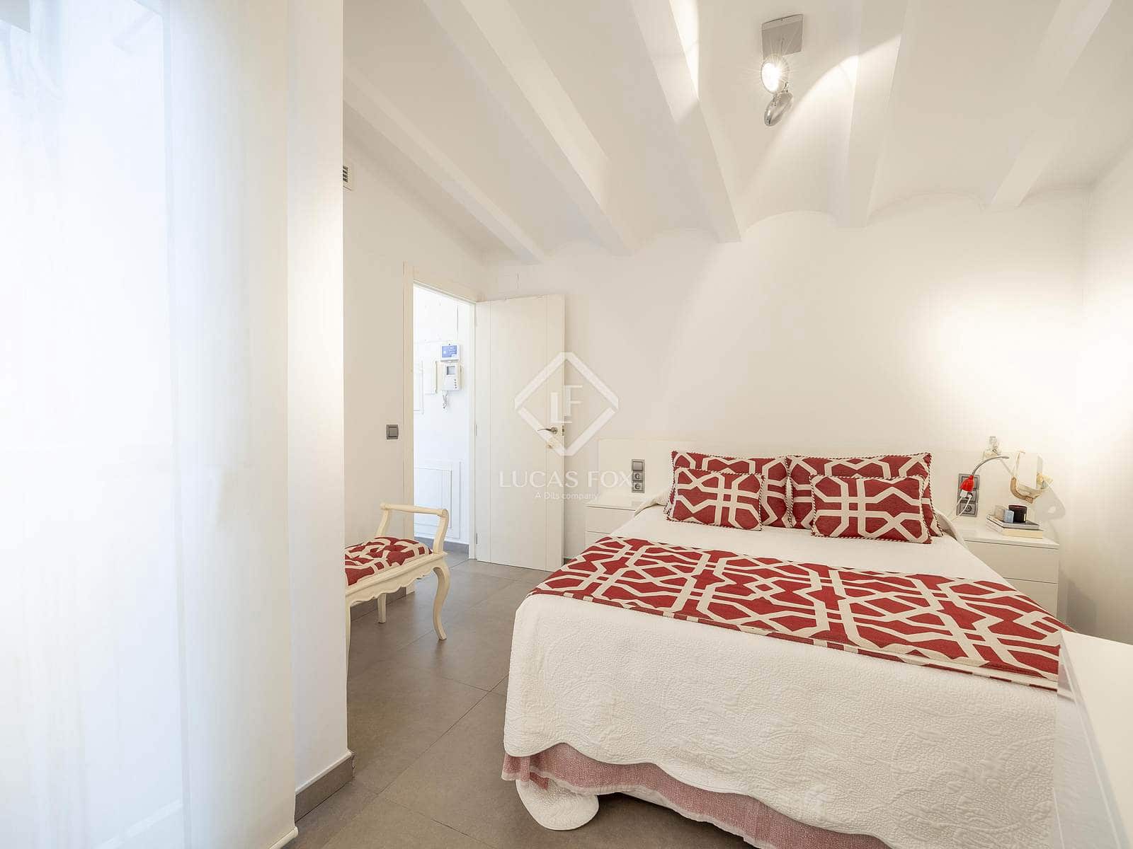 1 slaapkamer Penthouse te huur in Valencia stad - € 2.000 (Ref: 9426598)