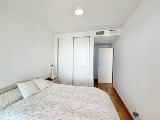 2 slaapkamer Appartement te koop in El Campello met garage - € 463.500 (Ref: 9426599)