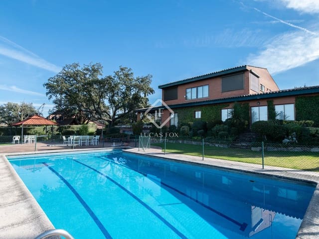 6 soveværelse Villa til salg i San Sebastián de los Reyes med swimmingpool garage - € 2.500.000 (Ref: 9426600)