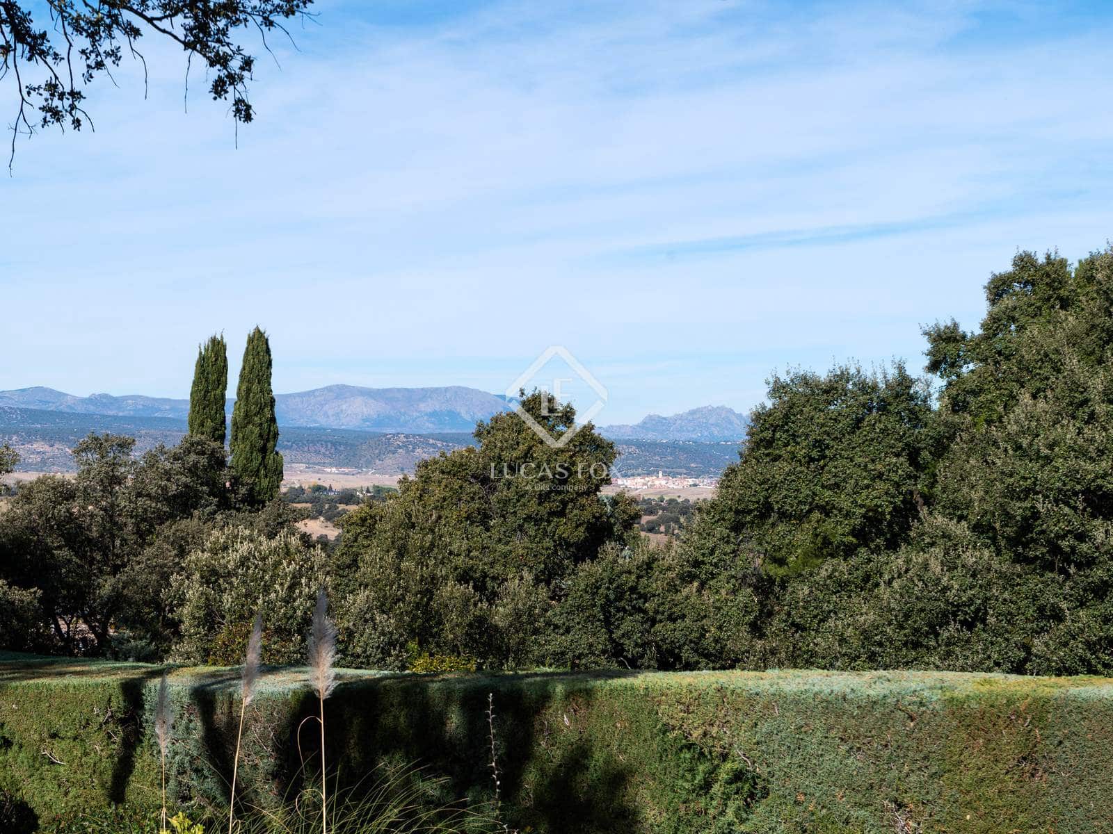 6 soveværelse Villa til salg i San Sebastian de los Reyes med swimmingpool garage - € 2.500.000 (Ref: 9426600)