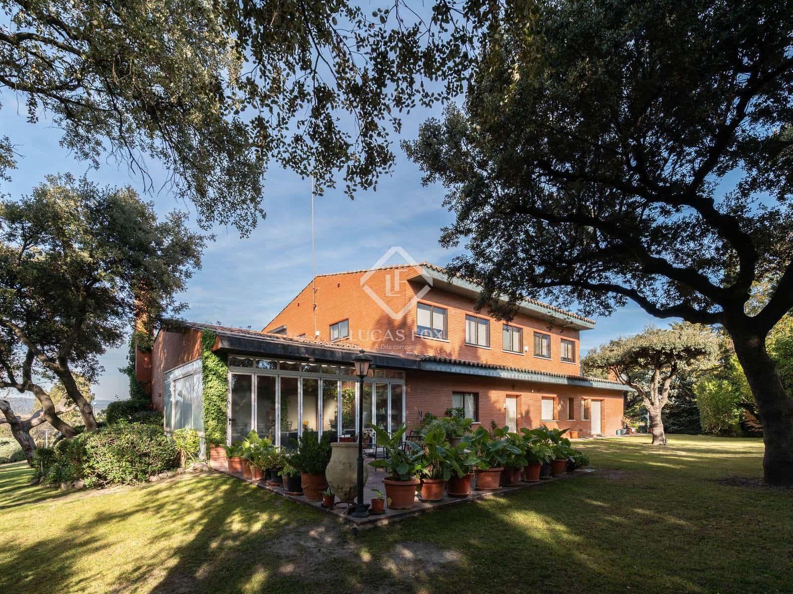 6 soveværelse Villa til salg i San Sebastian de los Reyes med swimmingpool garage - € 2.500.000 (Ref: 9426600)