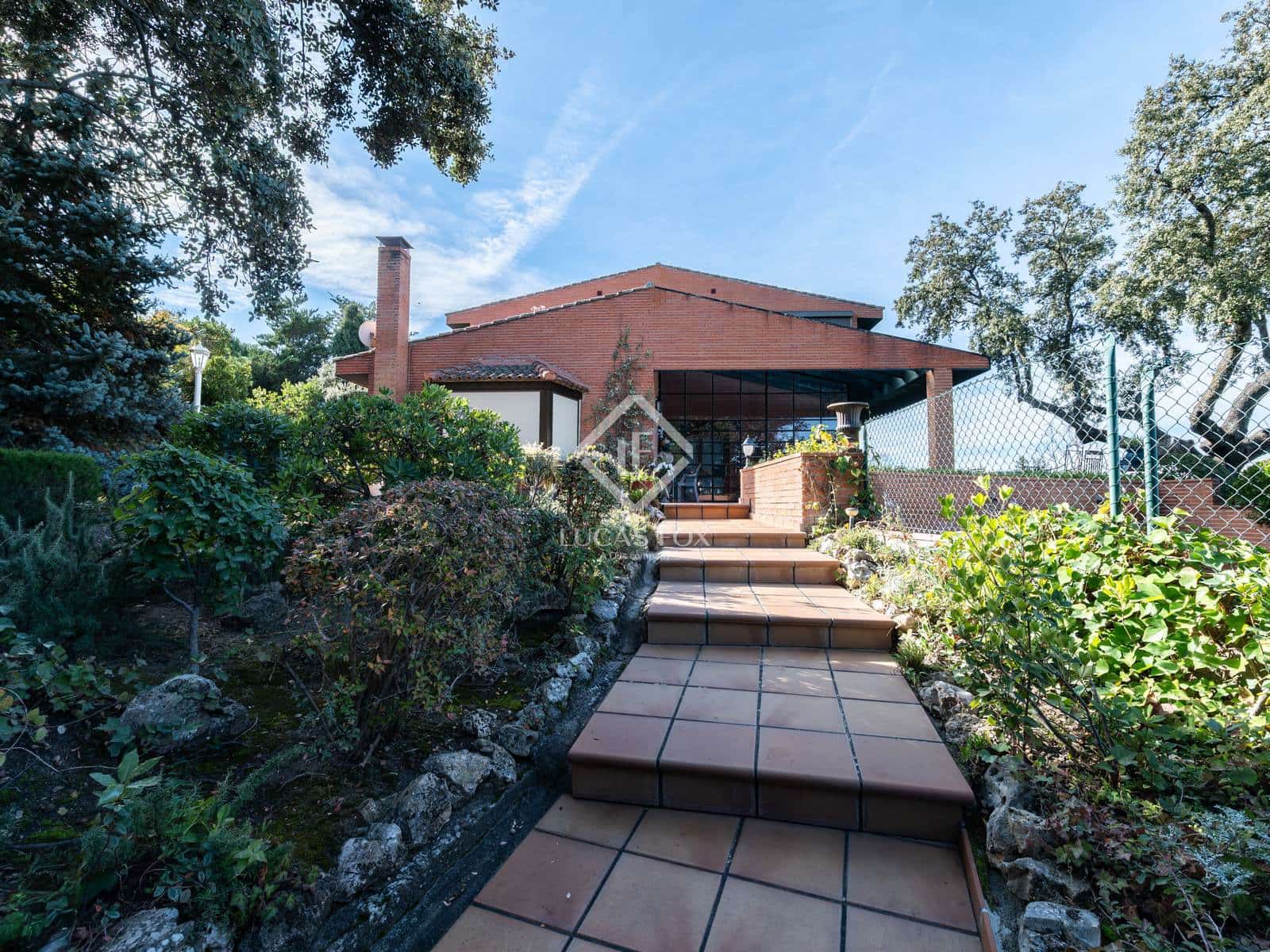 6 soveværelse Villa til salg i San Sebastian de los Reyes med swimmingpool garage - € 2.500.000 (Ref: 9426600)