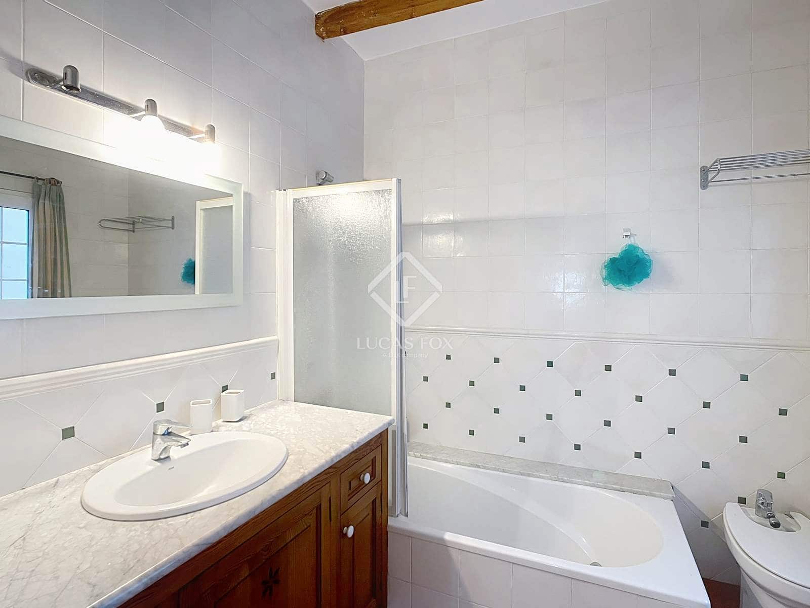 4 bedroom Villa for sale in Ciutadella de Menorca - € 575,000 (Ref: 9427552)