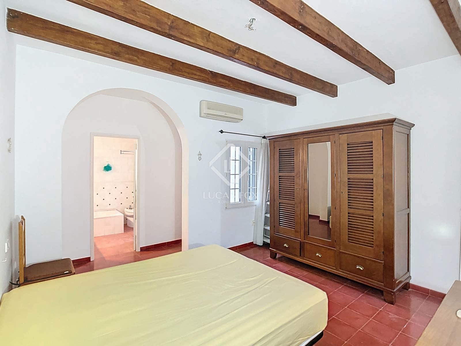 4 bedroom Villa for sale in Ciutadella de Menorca - € 575,000 (Ref: 9427552)