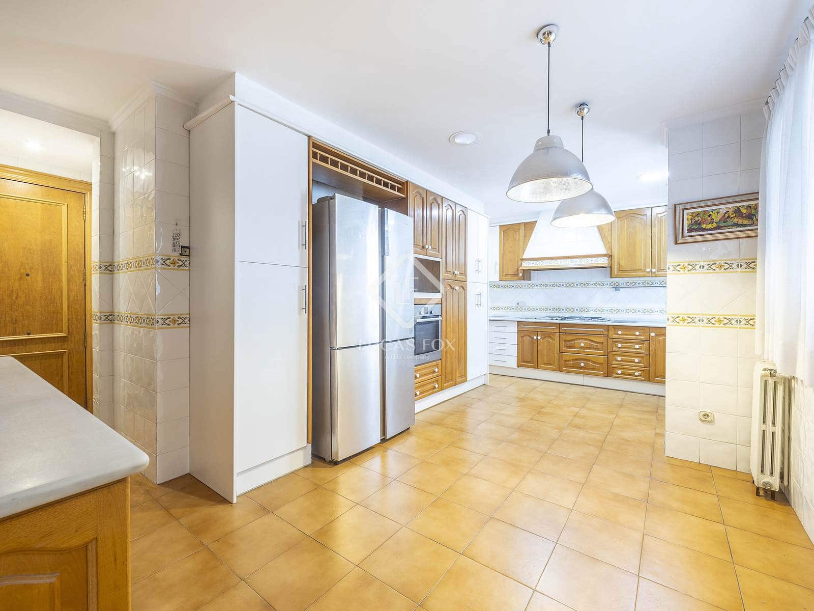 4 Zimmer Apartment zu verkaufen in Valencia Stadt - 725.000 € (Ref: 9428137)