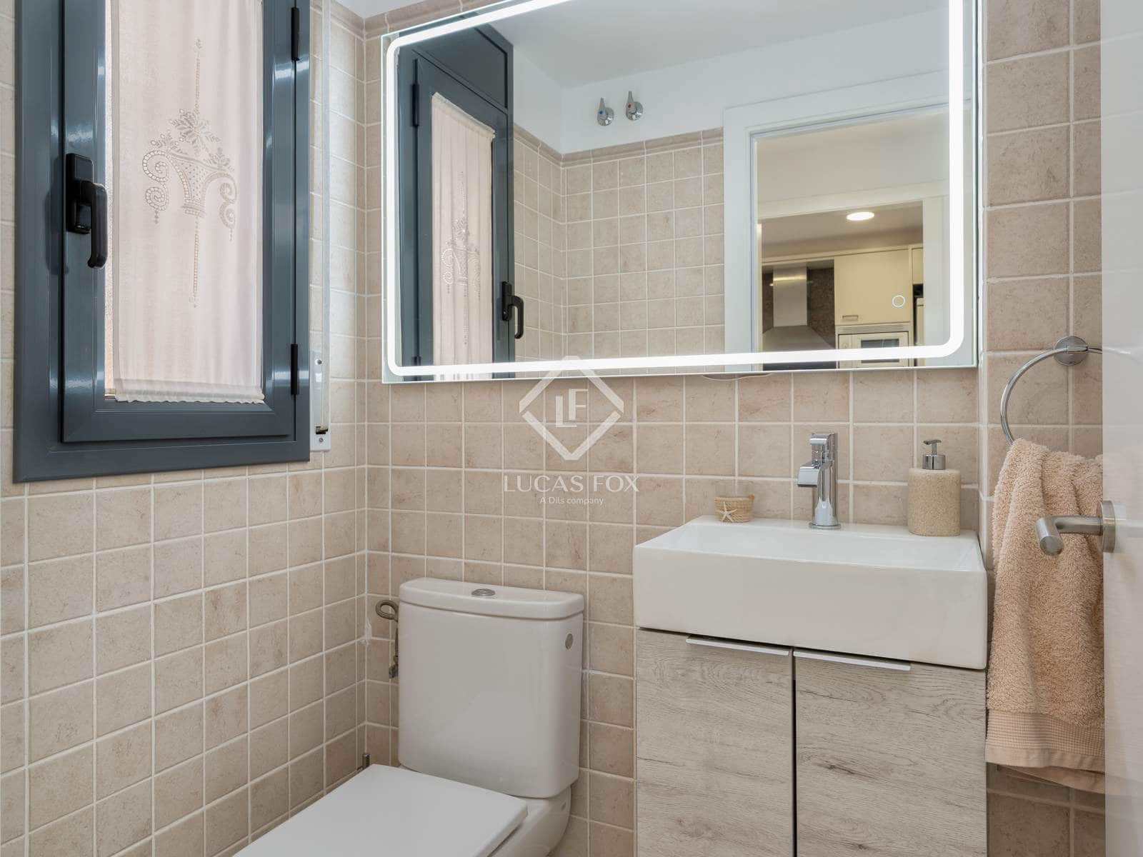 4 sypialnia Willa na sprzedaż w Platja d'Aro z basenem garażem - 950 000 € (Ref: 9428138)