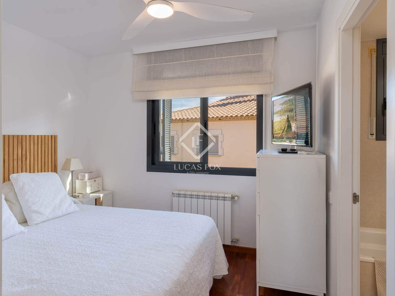 4 sypialnia Willa na sprzedaż w Platja d'Aro z basenem garażem - 950 000 € (Ref: 9428138)