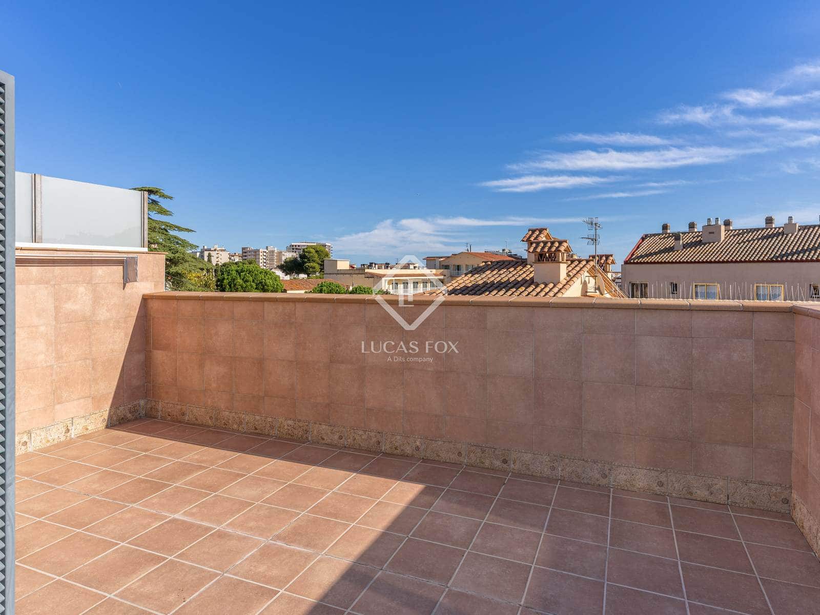 4 sypialnia Willa na sprzedaż w Platja d'Aro z basenem garażem - 950 000 € (Ref: 9428138)