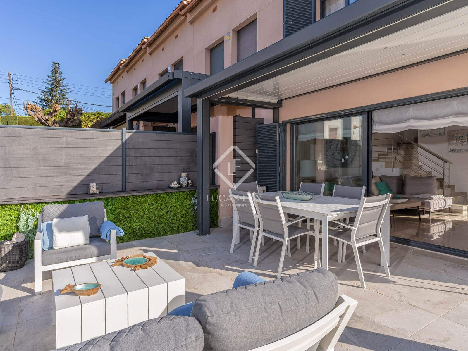 4 sypialnia Willa na sprzedaż w Platja d'Aro z basenem garażem - 950 000 € (Ref: 9428138)