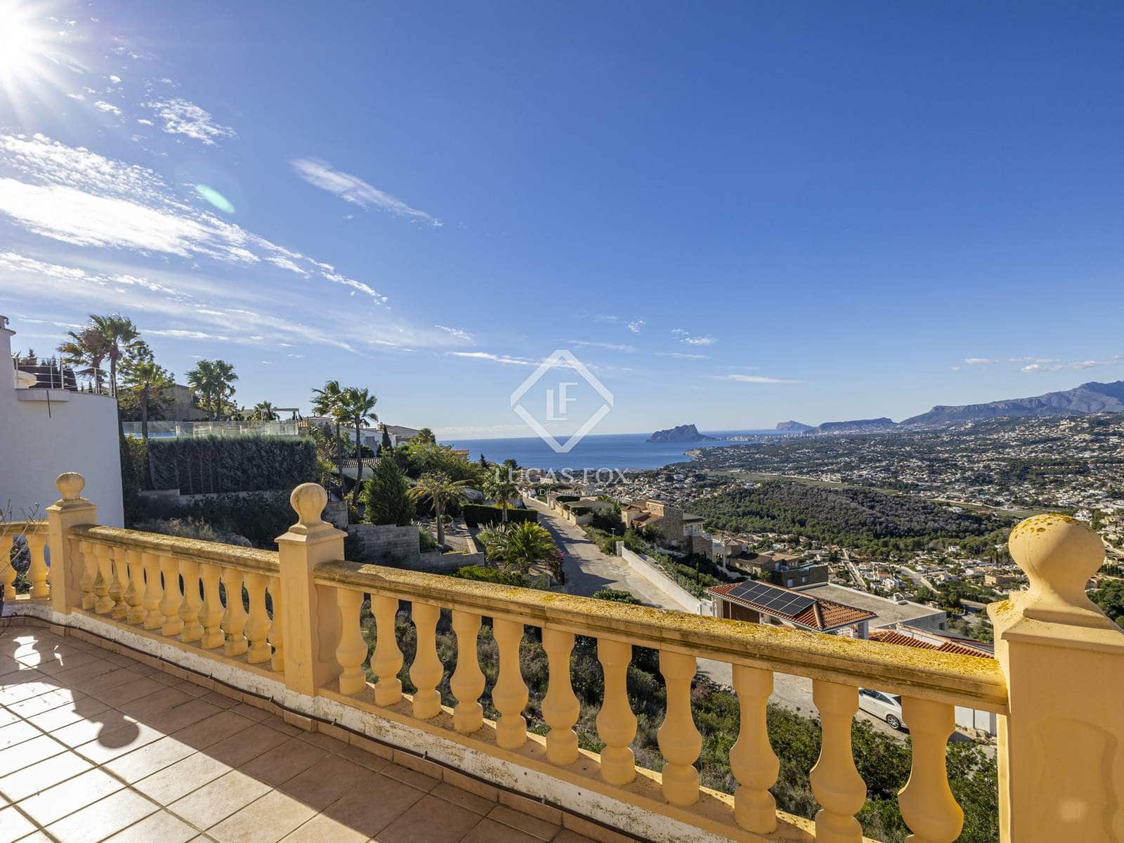 Villa for sale in Benitachell / Benitatxell with pool garage - € 1,050,000 (Ref: 9428630)