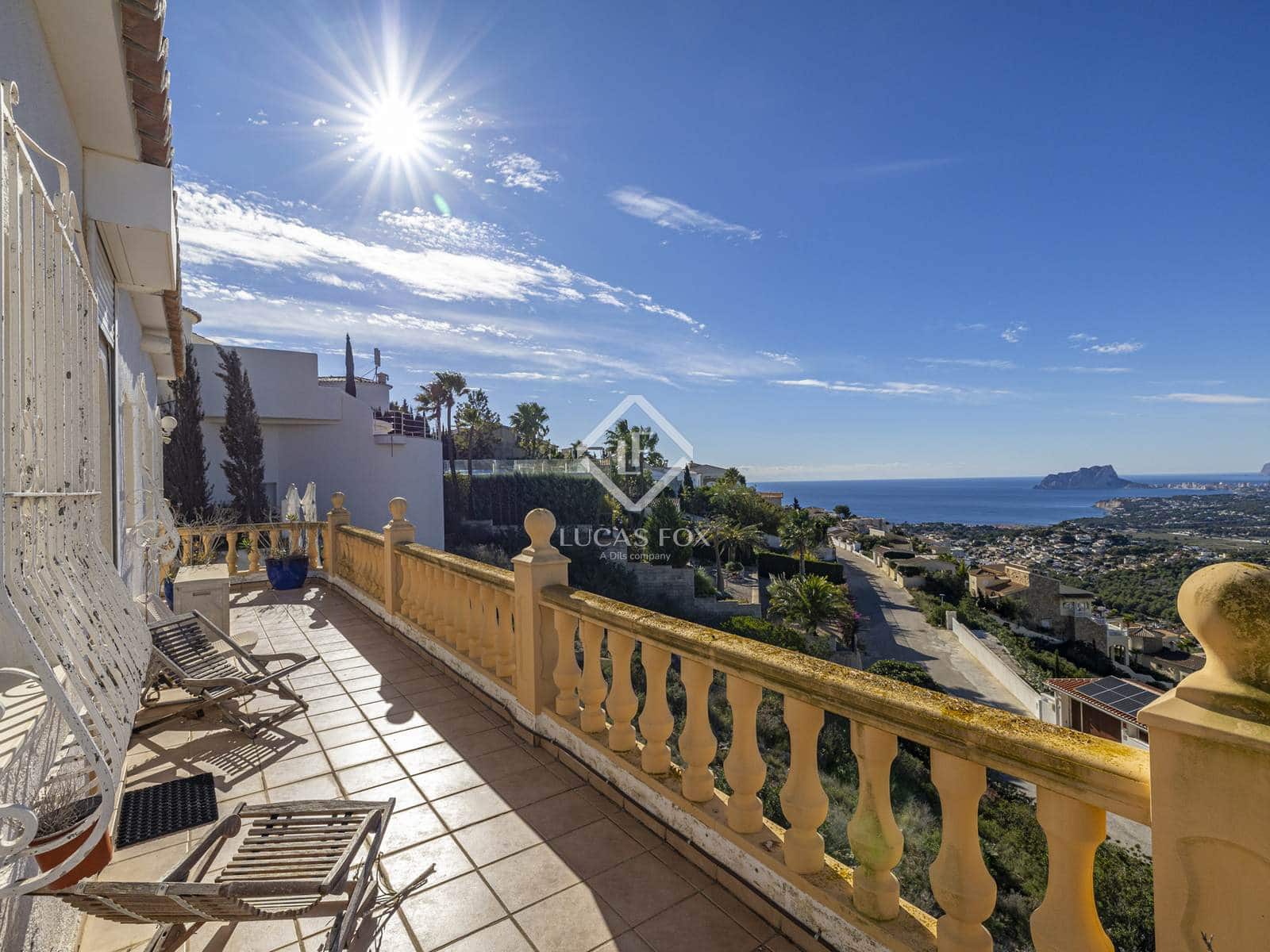 Villa for sale in Benitachell / Benitatxell with pool garage - € 1,050,000 (Ref: 9428630)