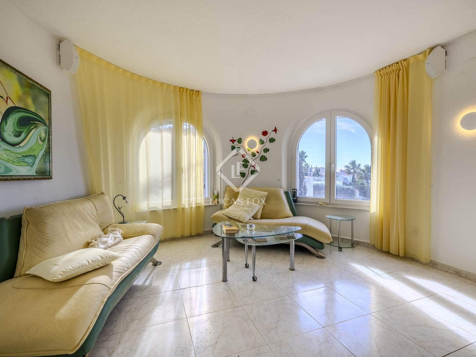 Villa for sale in Benitachell / Benitatxell with pool garage - € 1,050,000 (Ref: 9428630)