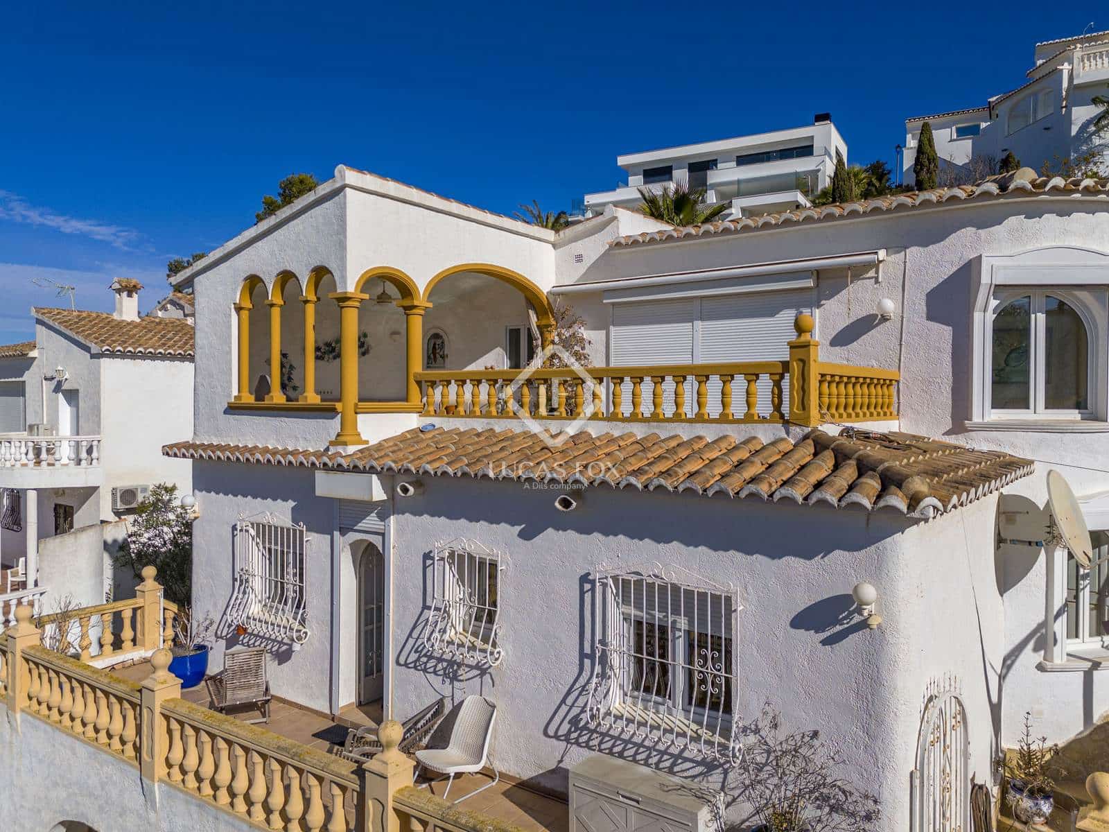 Villa for sale in Benitachell / Benitatxell with pool garage - € 1,050,000 (Ref: 9428630)