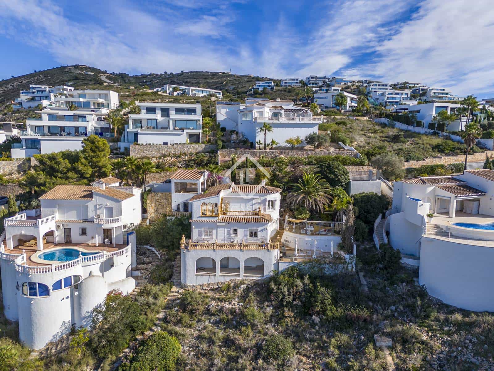 Villa for sale in Benitachell / Benitatxell with pool garage - € 1,050,000 (Ref: 9428630)