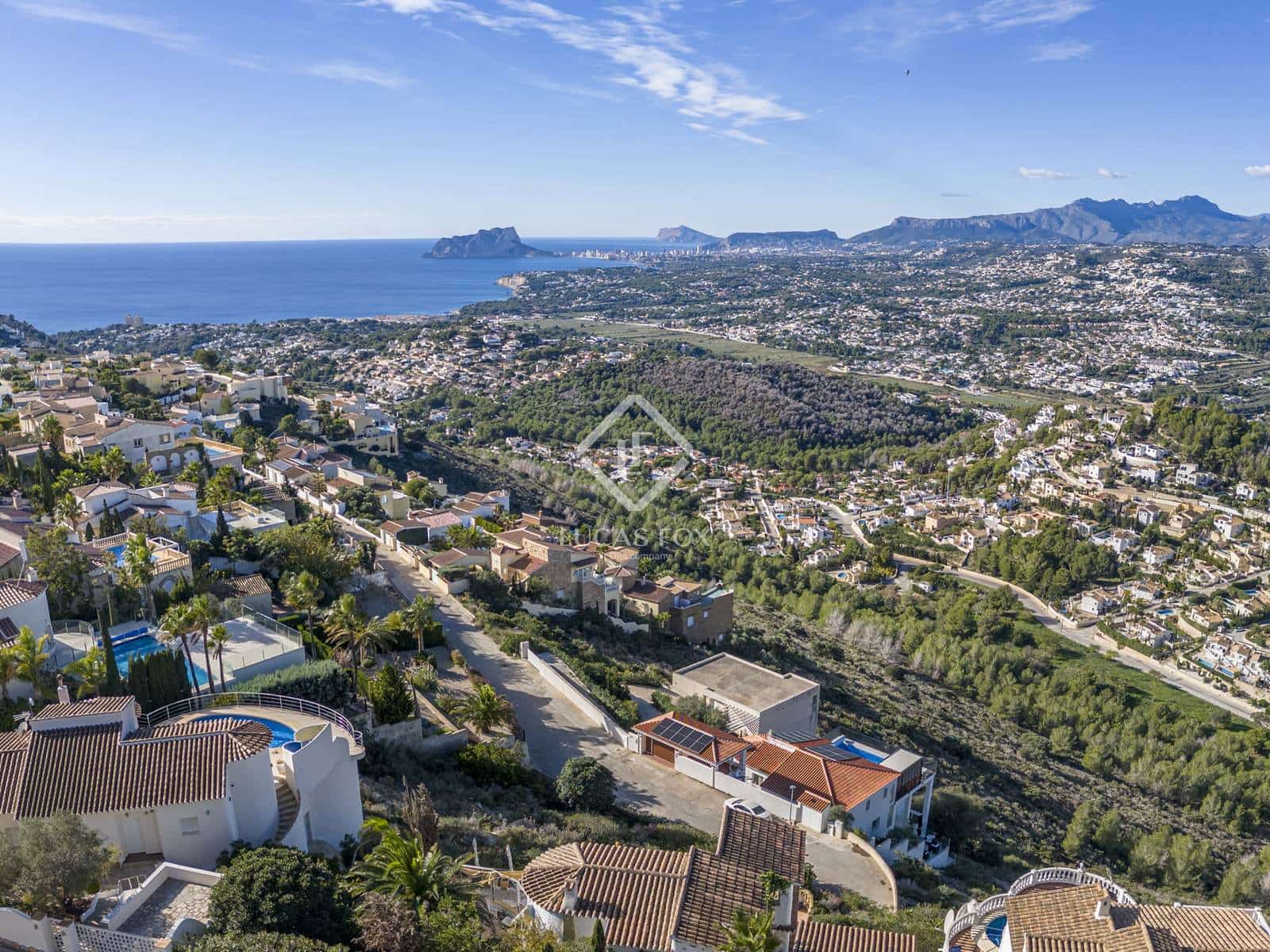 Villa for sale in Benitachell / Benitatxell with pool garage - € 1,050,000 (Ref: 9428630)