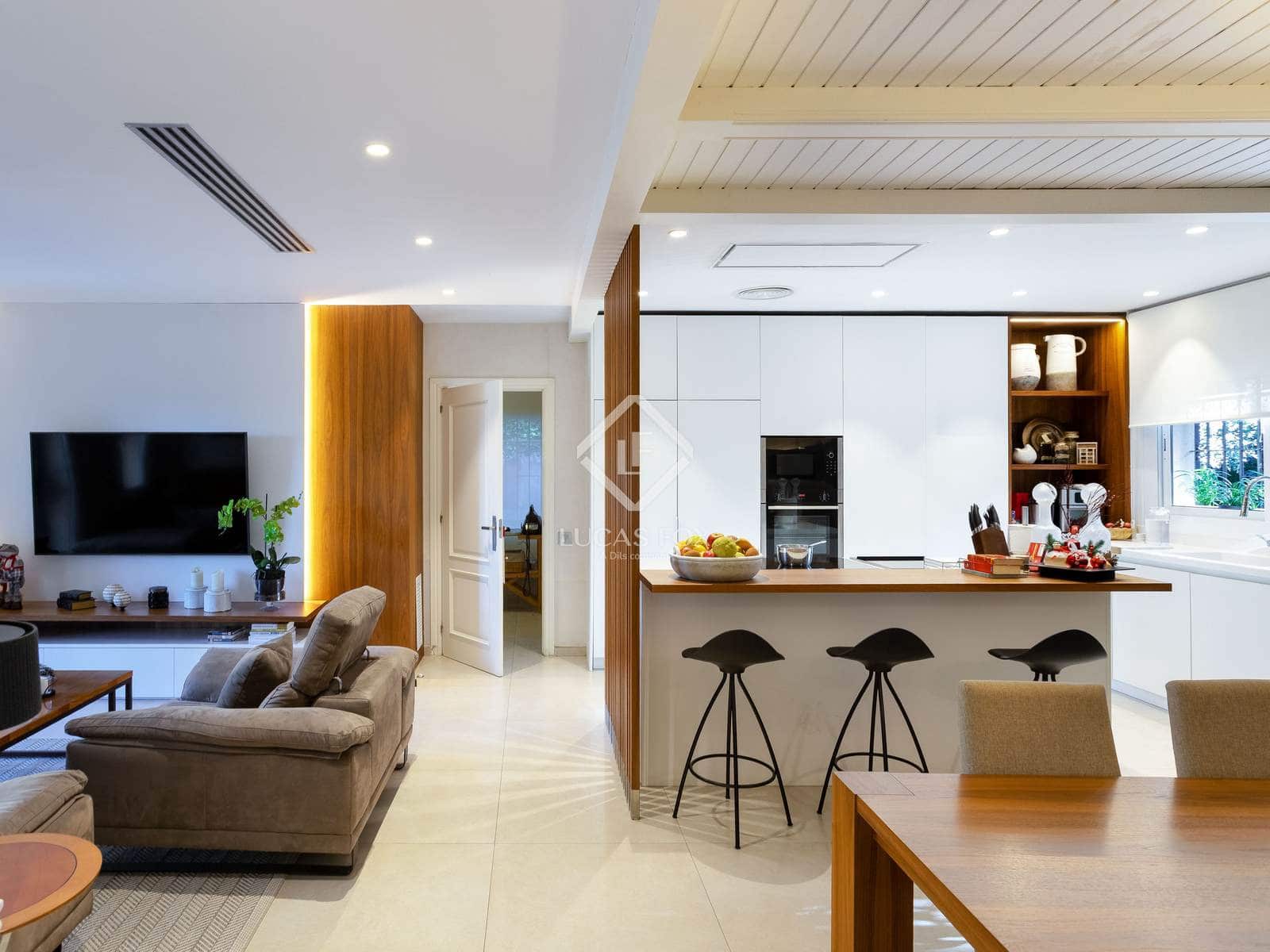 7 chambre Villa/Maison à vendre à La Roca del Valles avec piscine garage - 1 325 000 € (Ref: 9428631)