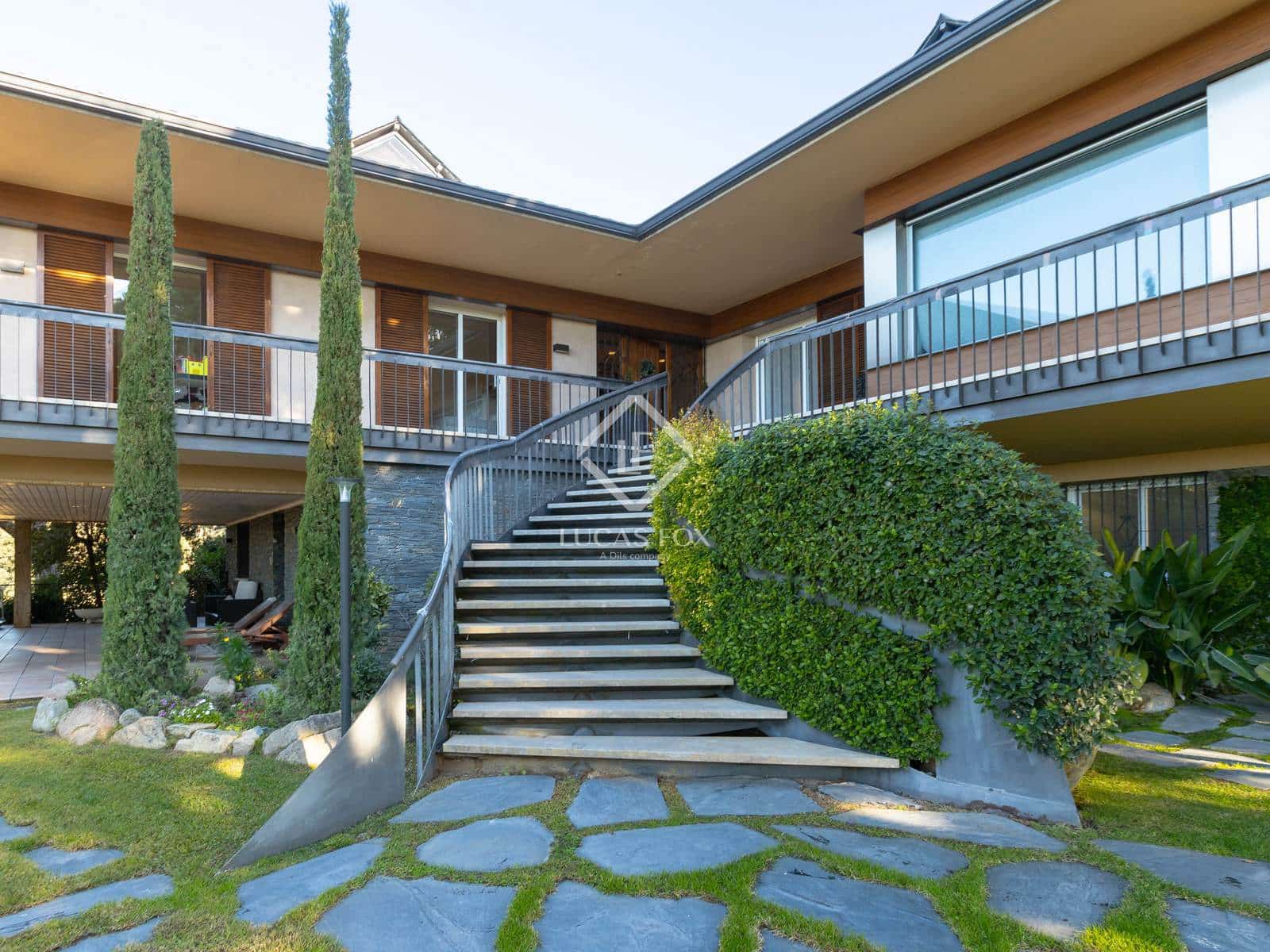 7 chambre Villa/Maison à vendre à La Roca del Valles avec piscine garage - 1 325 000 € (Ref: 9428631)