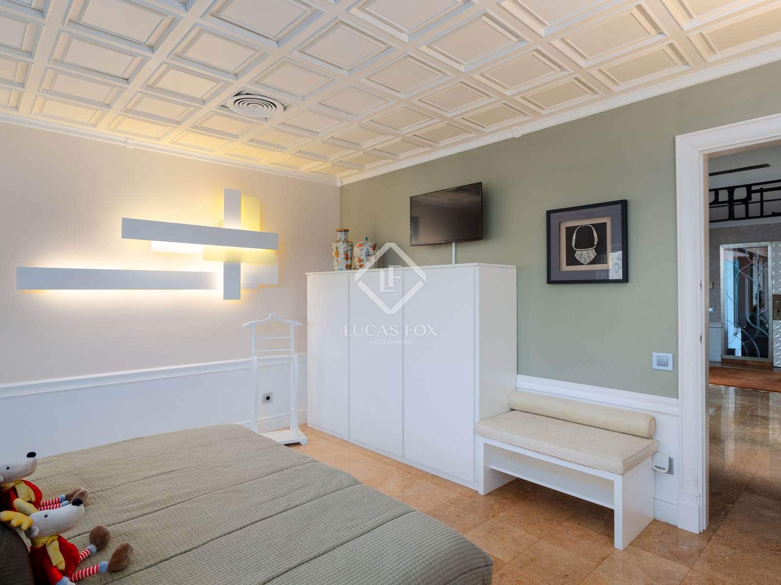 7 chambre Villa/Maison à vendre à La Roca del Valles avec piscine garage - 1 325 000 € (Ref: 9428631)