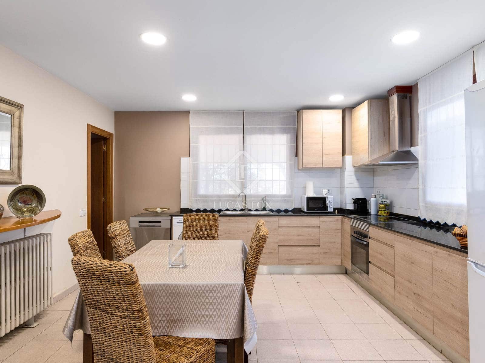 7 chambre Villa/Maison à vendre à La Roca del Valles avec piscine garage - 1 325 000 € (Ref: 9428631)