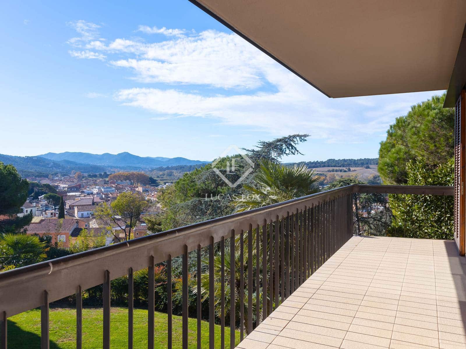 7 chambre Villa/Maison à vendre à La Roca del Valles avec piscine garage - 1 325 000 € (Ref: 9428631)