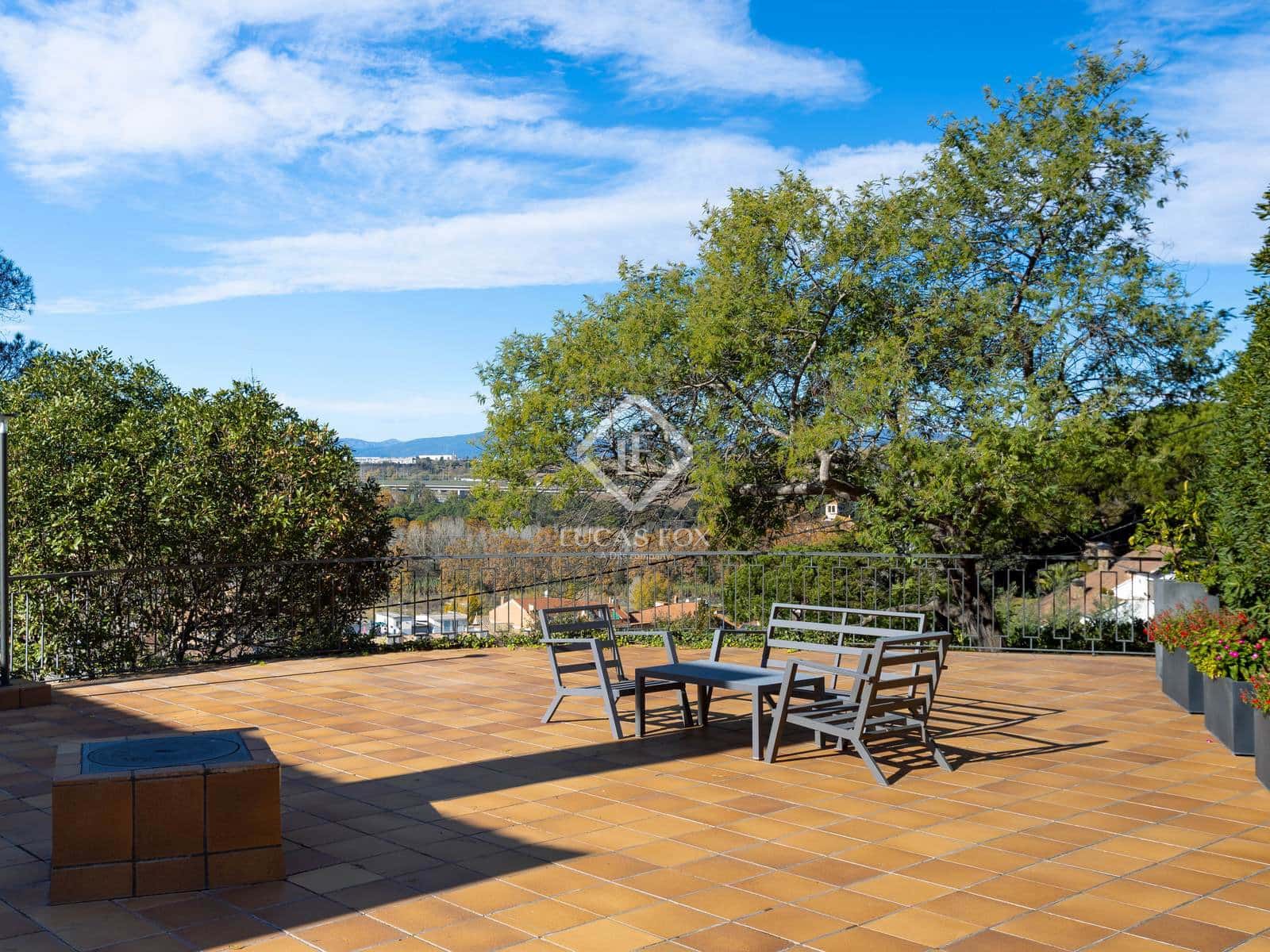 7 chambre Villa/Maison à vendre à La Roca del Valles avec piscine garage - 1 325 000 € (Ref: 9428631)