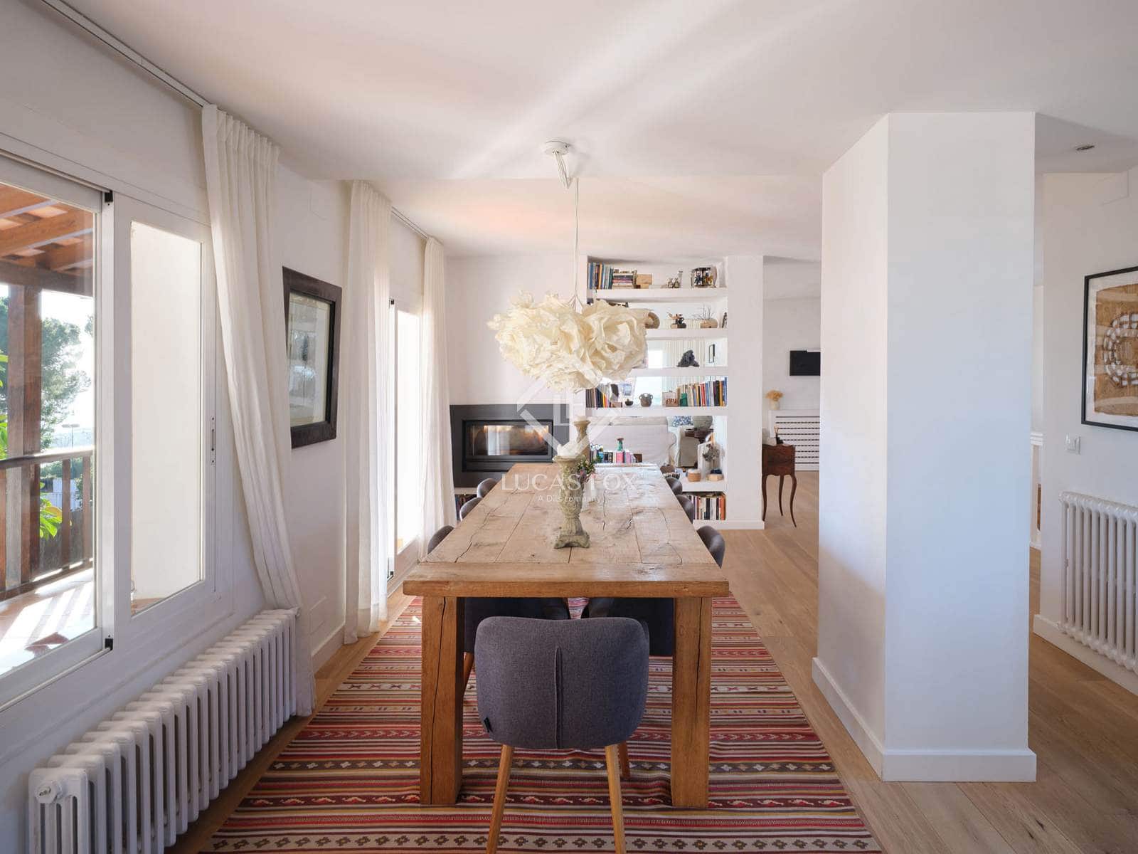 6 bedroom Villa for sale in Premia de Dalt with pool garage - € 1,390,000 (Ref: 9428632)