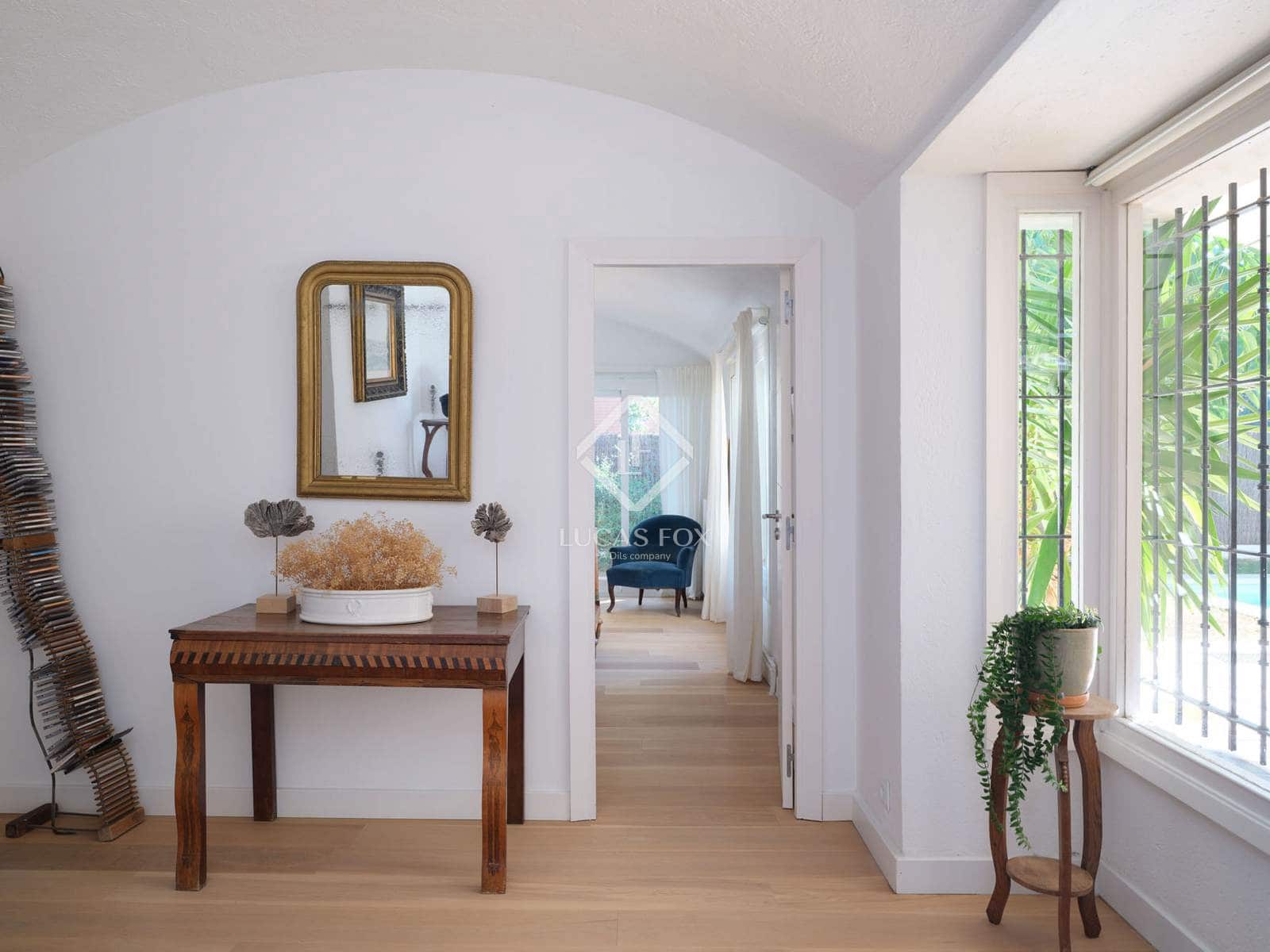 6 bedroom Villa for sale in Premia de Dalt with pool garage - € 1,390,000 (Ref: 9428632)