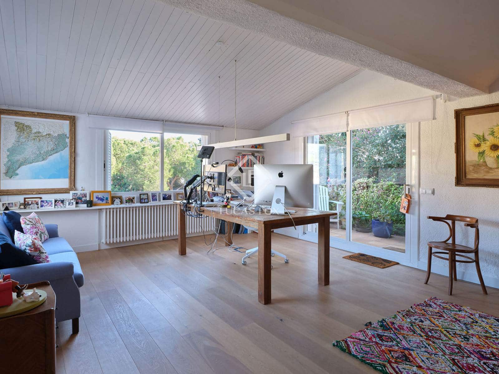 6 bedroom Villa for sale in Premia de Dalt with pool garage - € 1,390,000 (Ref: 9428632)