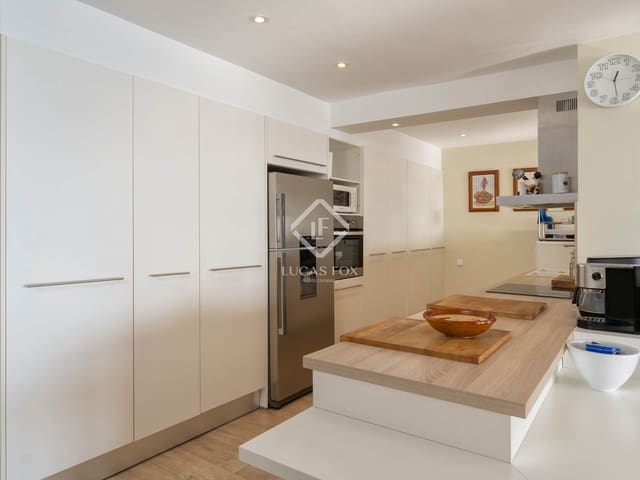 4 slaapkamer Appartement te koop in Lloret de Mar - € 975.000 (Ref: 9428777)