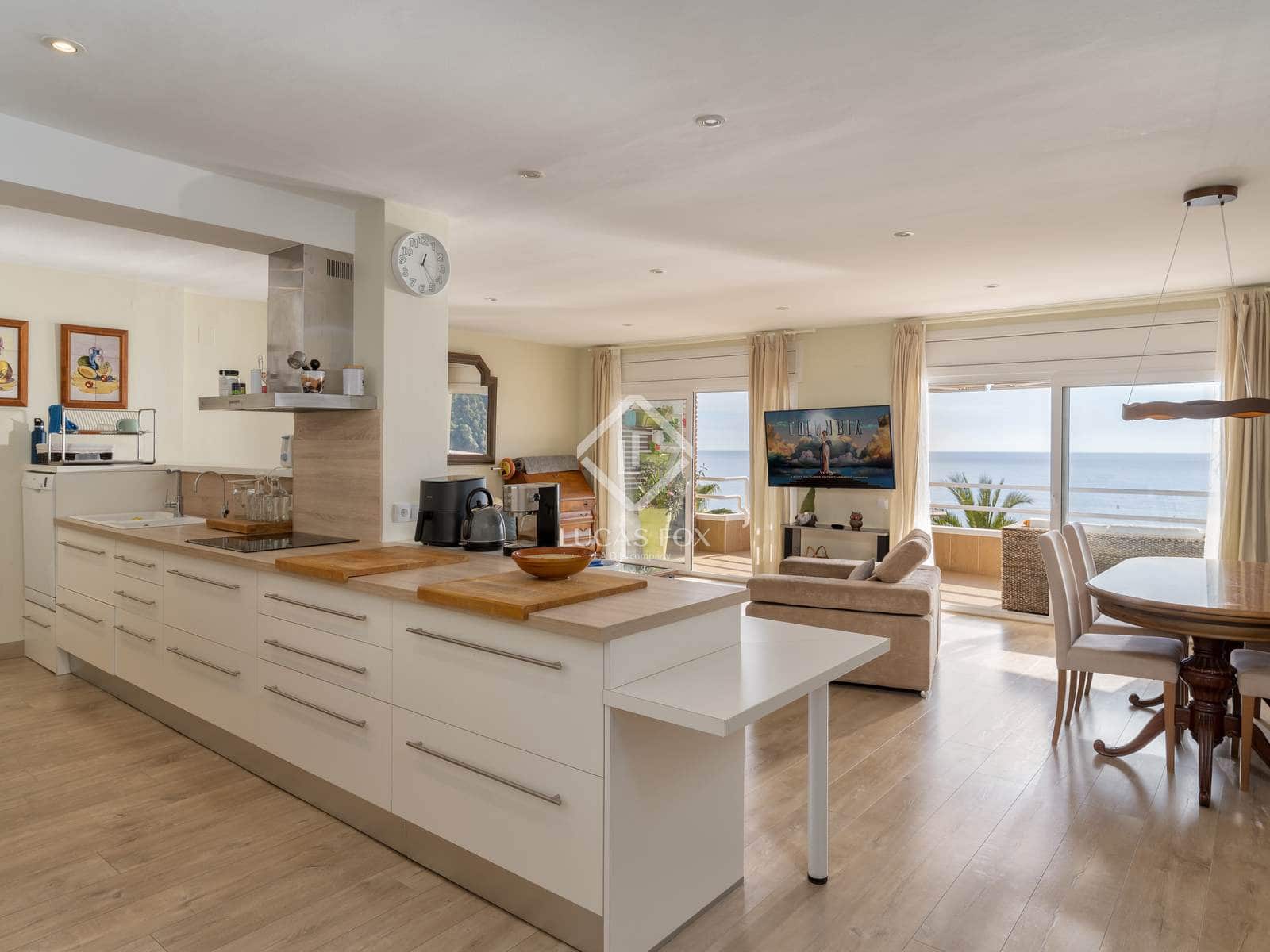 4 soveværelse Lejlighed til salg i Lloret de Mar - € 975.000 (Ref: 9428777)