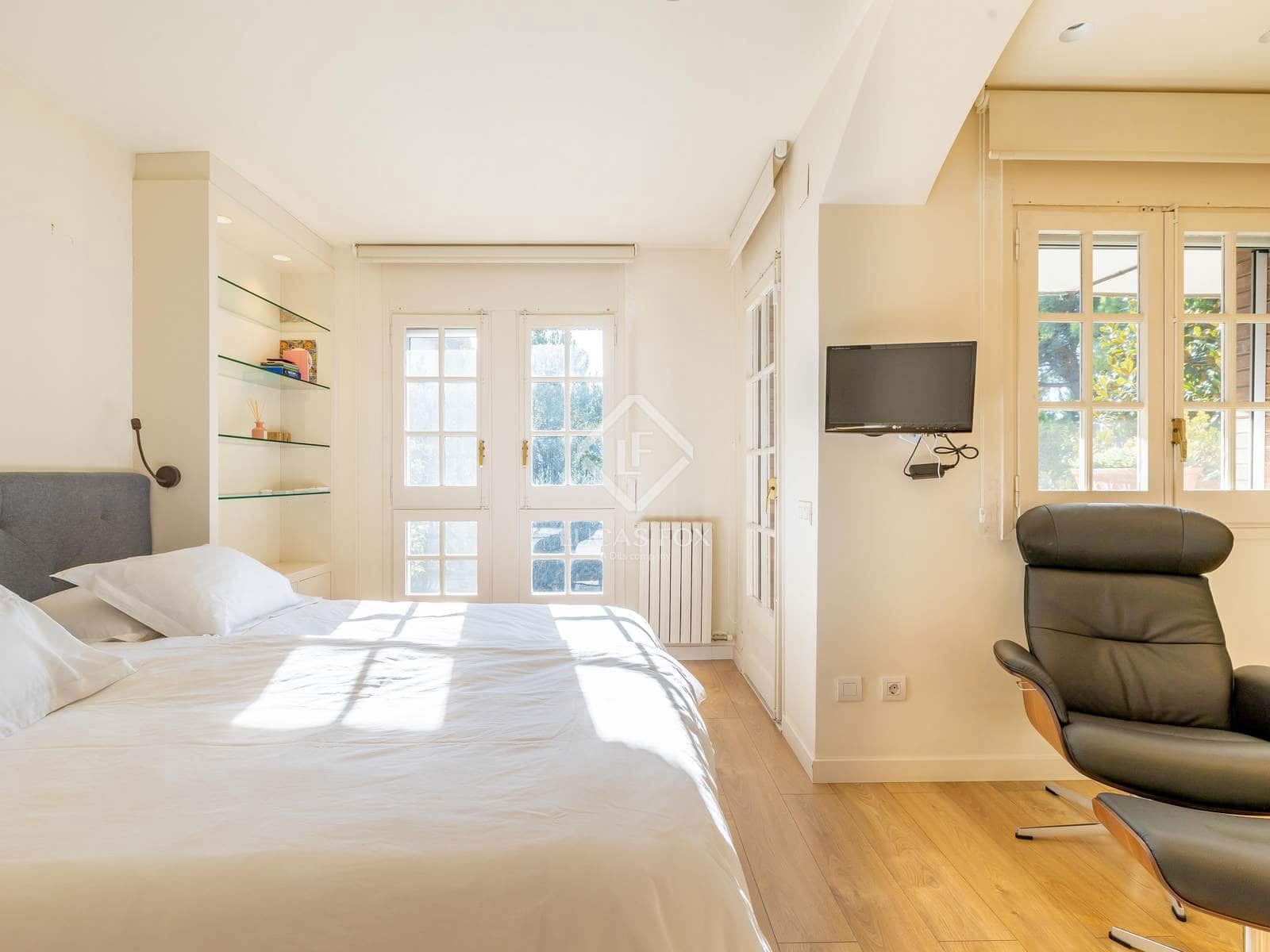 4 chambre Villa/Maison à vendre à Sant Cugat del Valles avec piscine garage - 1 220 000 € (Ref: 9428951)