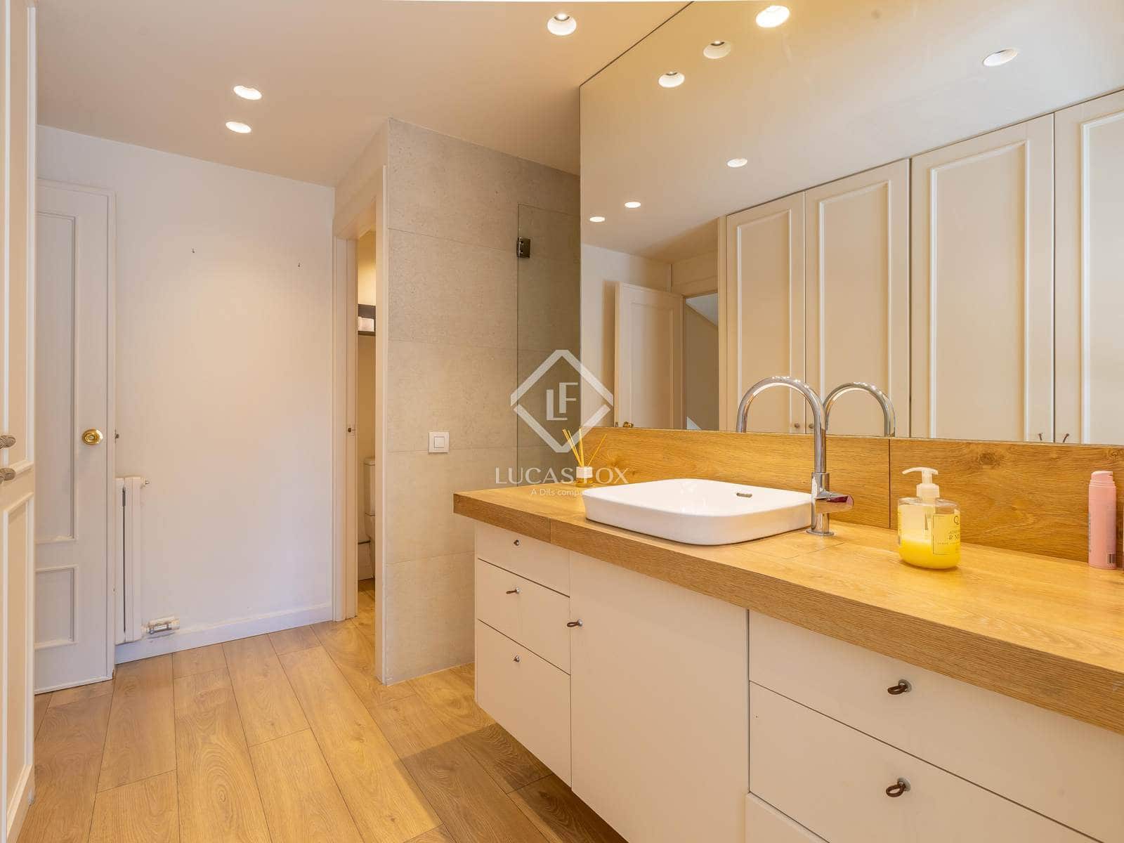 4 chambre Villa/Maison à vendre à Sant Cugat del Valles avec piscine garage - 1 220 000 € (Ref: 9428951)