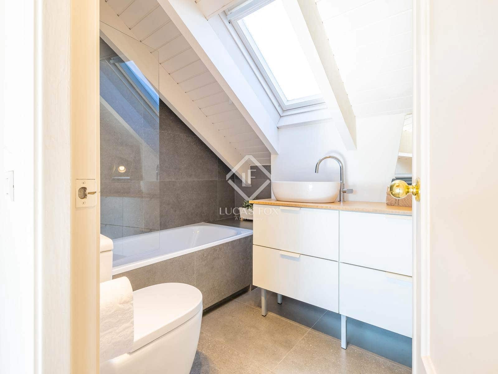 4 chambre Villa/Maison à vendre à Sant Cugat del Valles avec piscine garage - 1 220 000 € (Ref: 9428951)