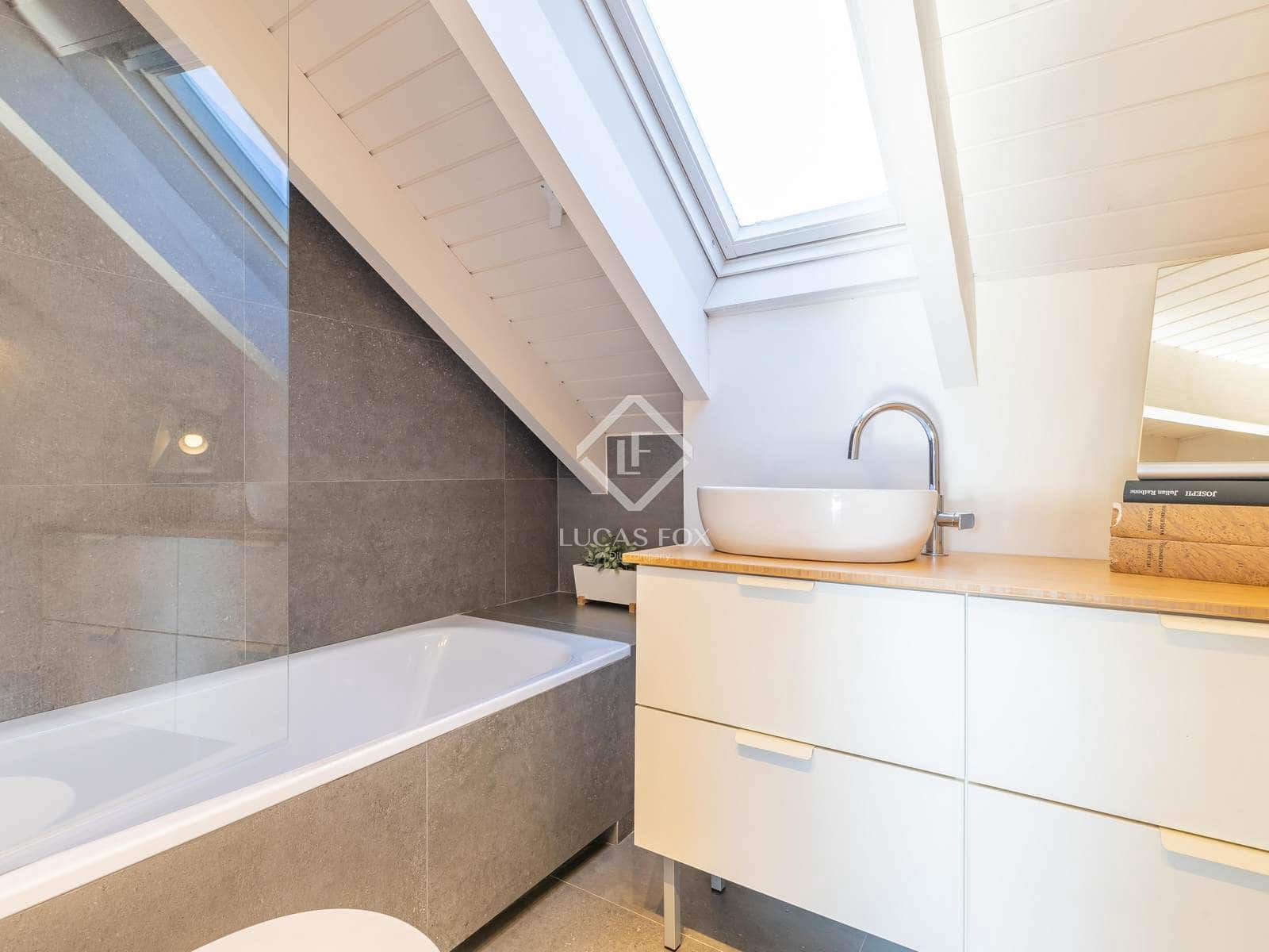 4 chambre Villa/Maison à vendre à Sant Cugat del Valles avec piscine garage - 1 220 000 € (Ref: 9428951)