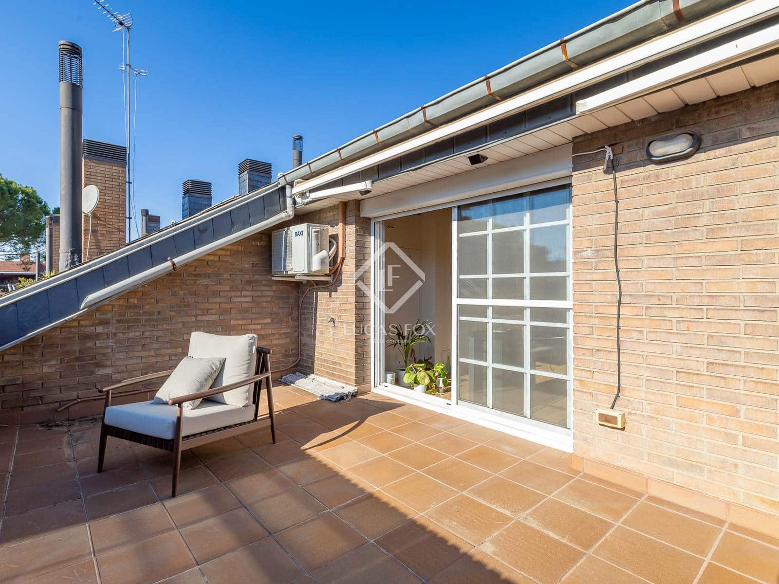 4 chambre Villa/Maison à vendre à Sant Cugat del Valles avec piscine garage - 1 220 000 € (Ref: 9428951)