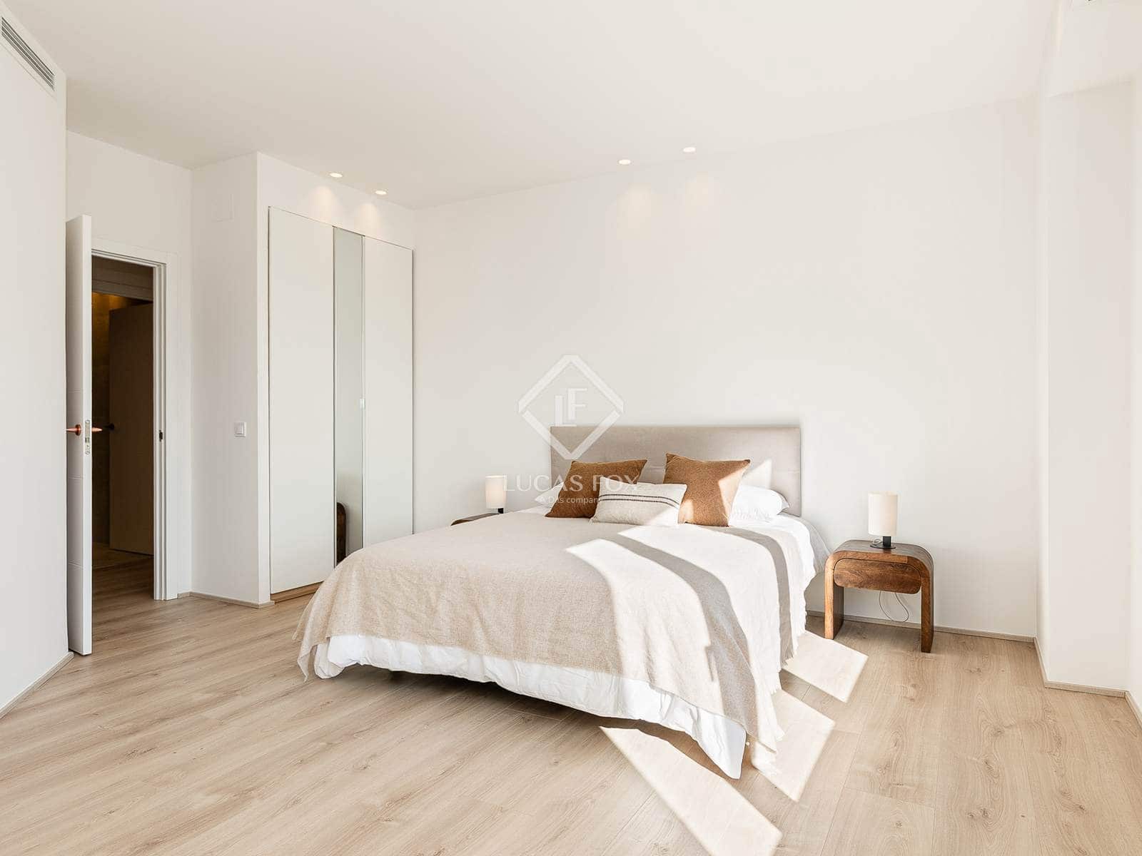 4 soveværelse Lejlighed til salg i Barcelona by - € 2.300.000 (Ref: 9428952)