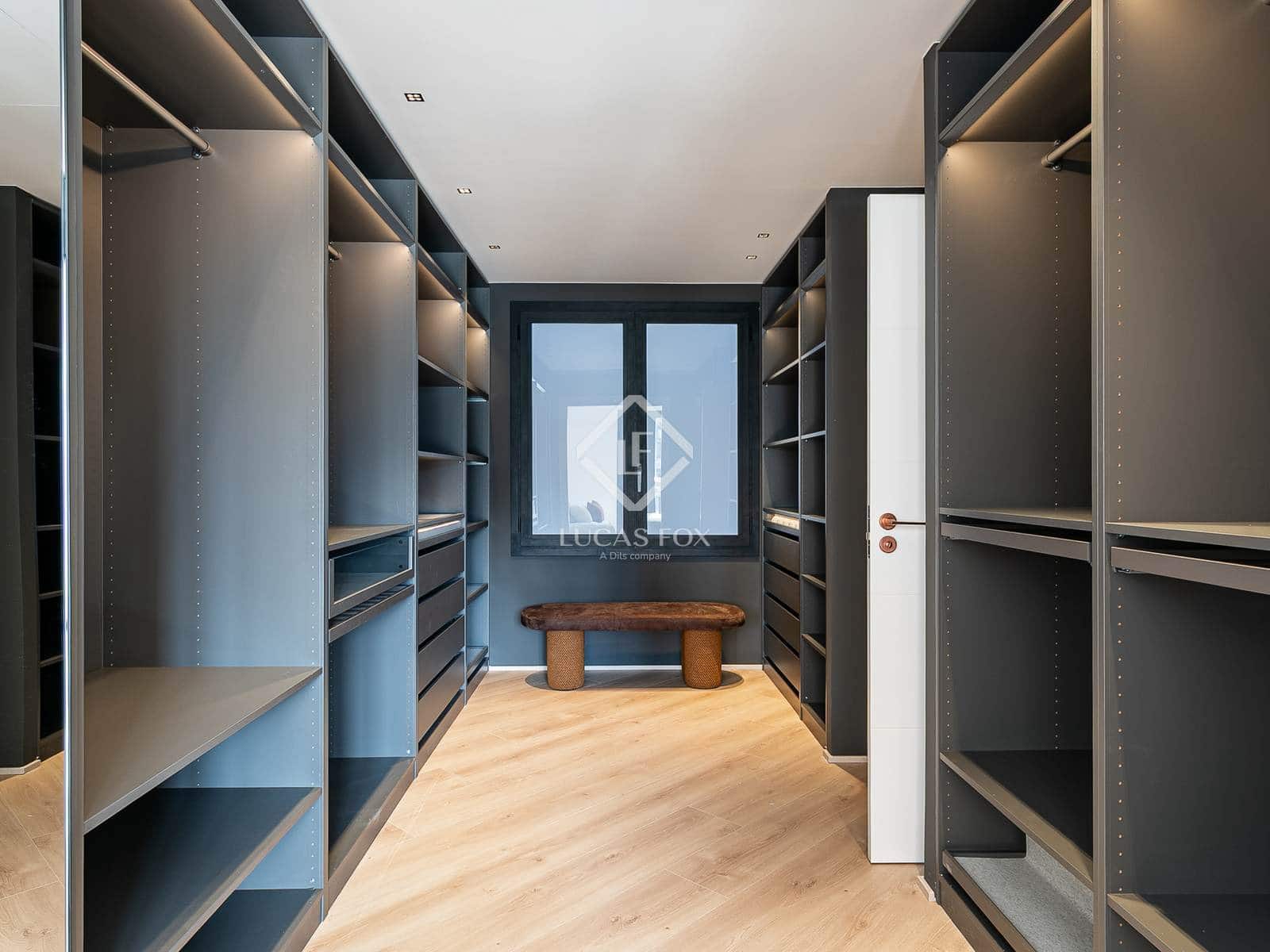 4 soveværelse Lejlighed til salg i Barcelona by - € 2.300.000 (Ref: 9428952)