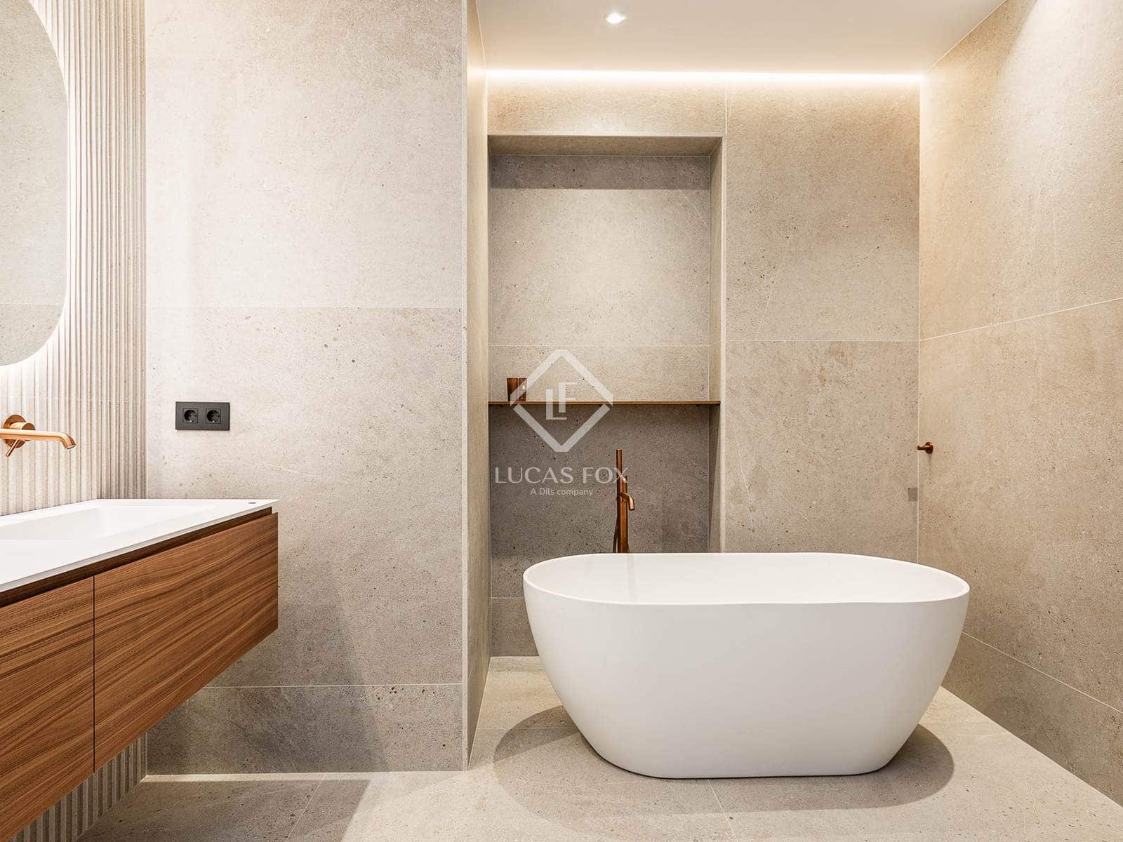 4 soveværelse Lejlighed til salg i Barcelona by - € 2.300.000 (Ref: 9428952)