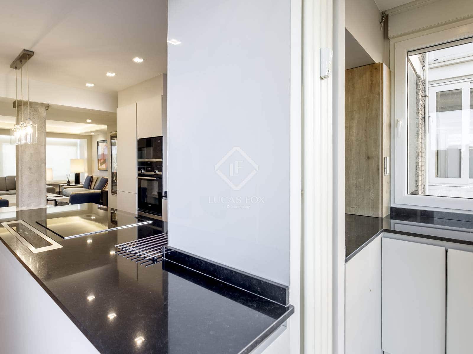 2 bedroom Apartment for rent in Madrid city with garage - € 3,000 (Ref: 9431992)