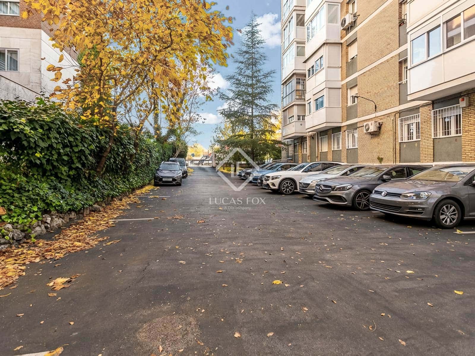 2 bedroom Apartment for rent in Madrid city with garage - € 3,000 (Ref: 9431992)