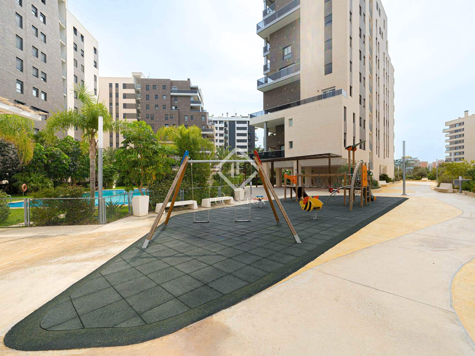 3 bedroom Penthouse for sale in Alicante / Alacant city with pool garage - € 850,000 (Ref: 9432426)