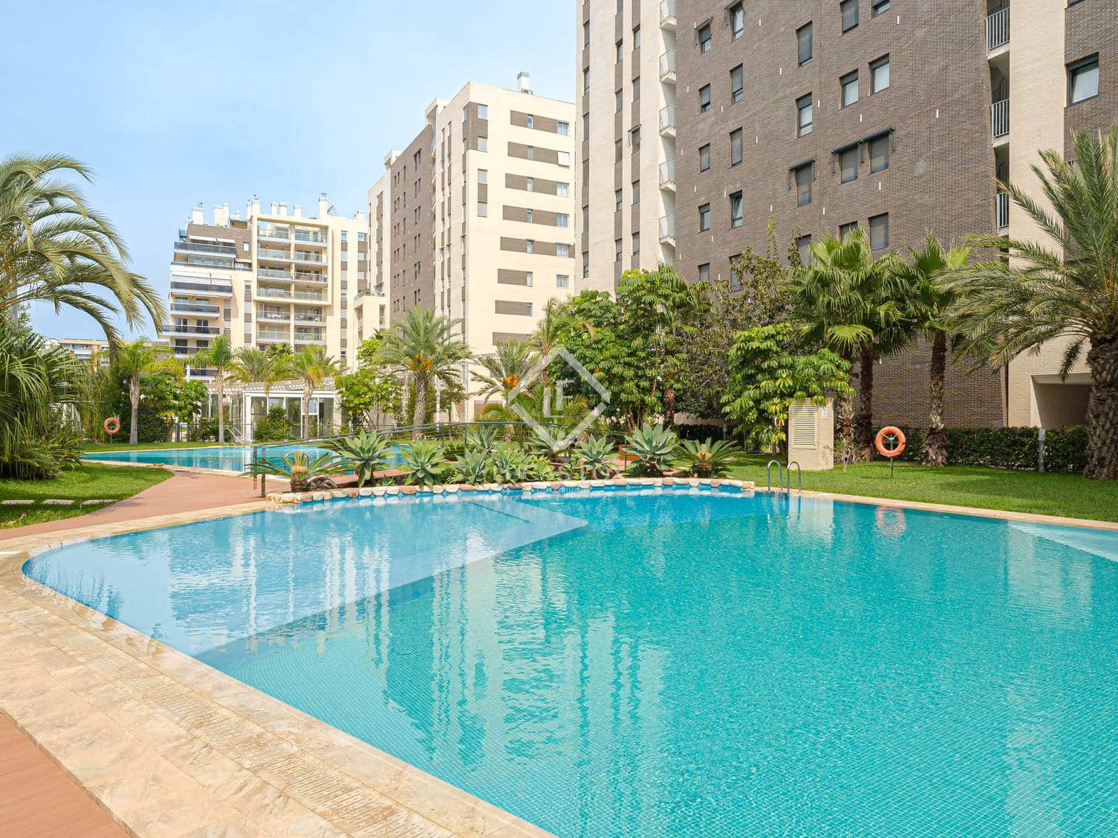 3 bedroom Penthouse for sale in Alicante / Alacant city with pool garage - € 850,000 (Ref: 9432426)