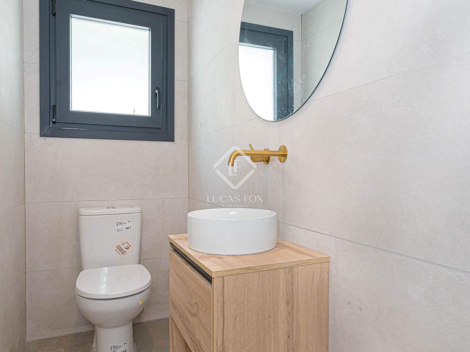 5 bedroom Villa for sale in Altea with pool garage - € 980,000 (Ref: 9432427)