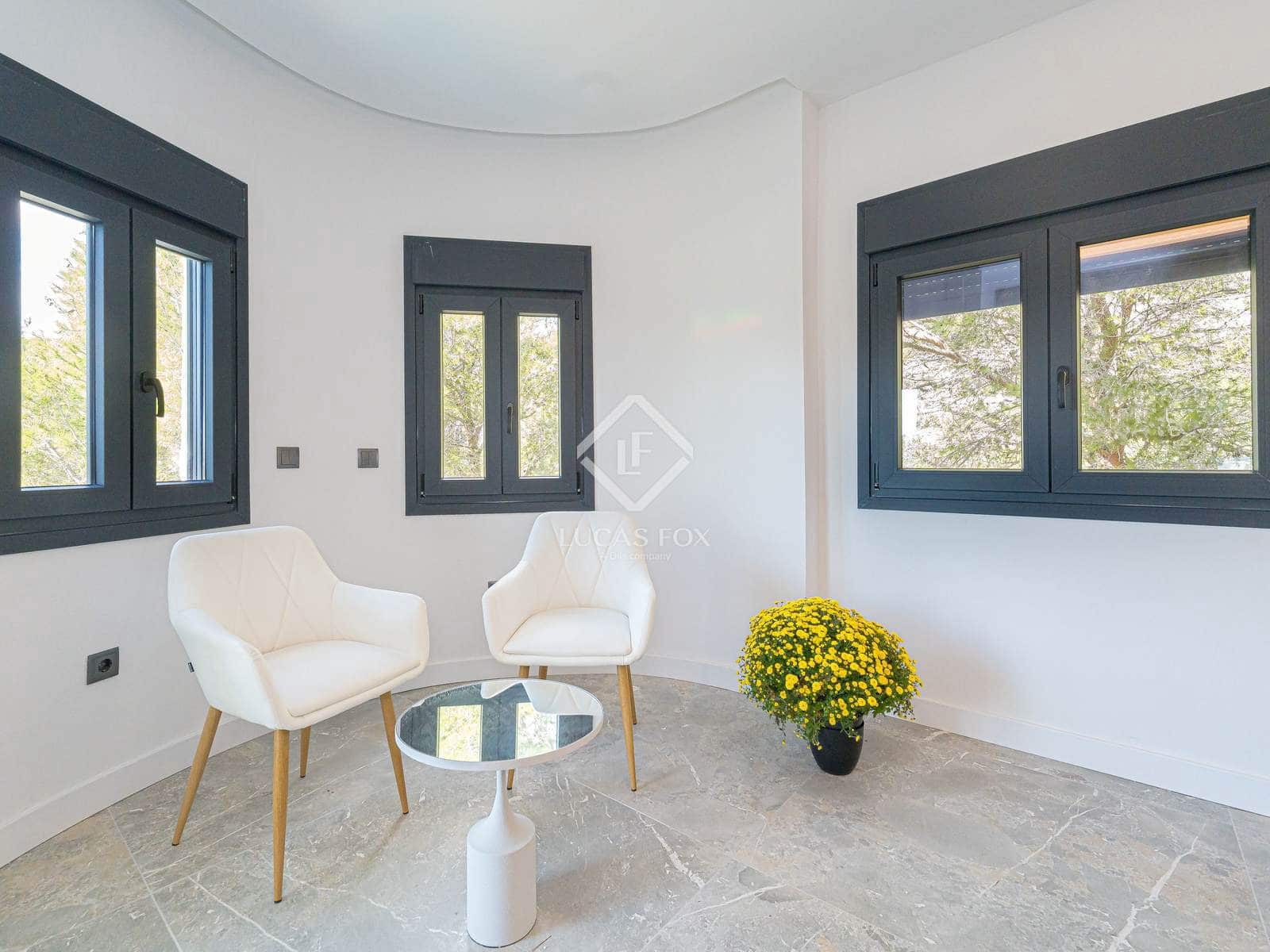 5 bedroom Villa for sale in Altea with pool garage - € 980,000 (Ref: 9432427)