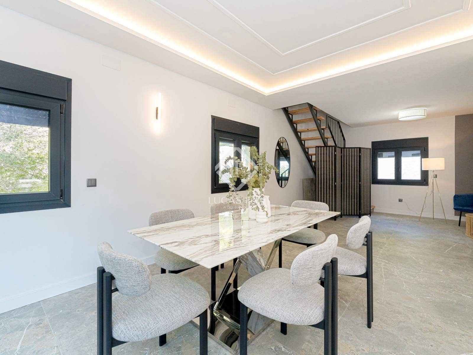 5 bedroom Villa for sale in Altea with pool garage - € 980,000 (Ref: 9432427)