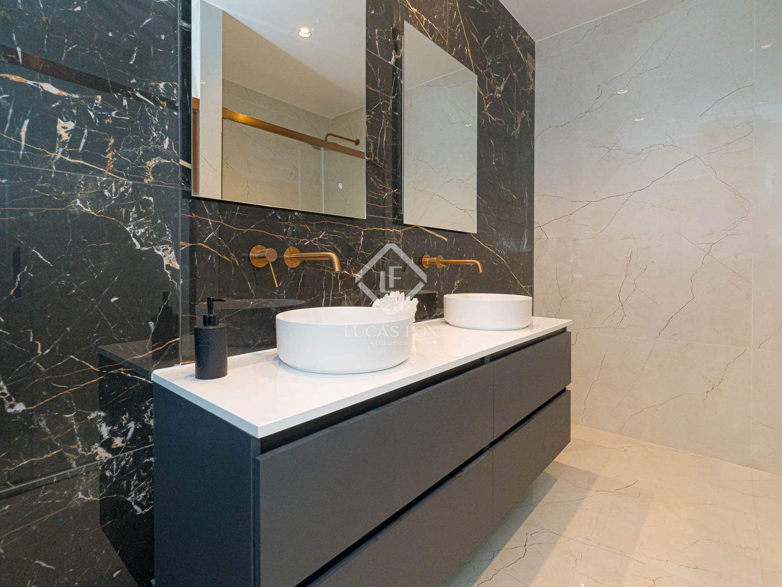 5 bedroom Villa for sale in Altea with pool garage - € 980,000 (Ref: 9432427)