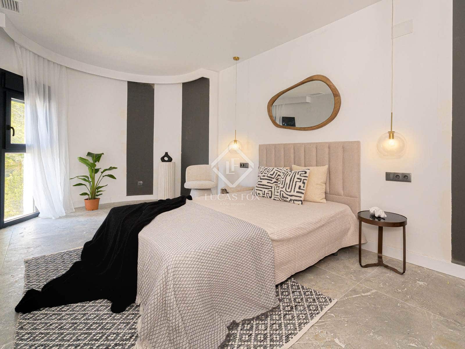 5 bedroom Villa for sale in Altea with pool garage - € 980,000 (Ref: 9432427)