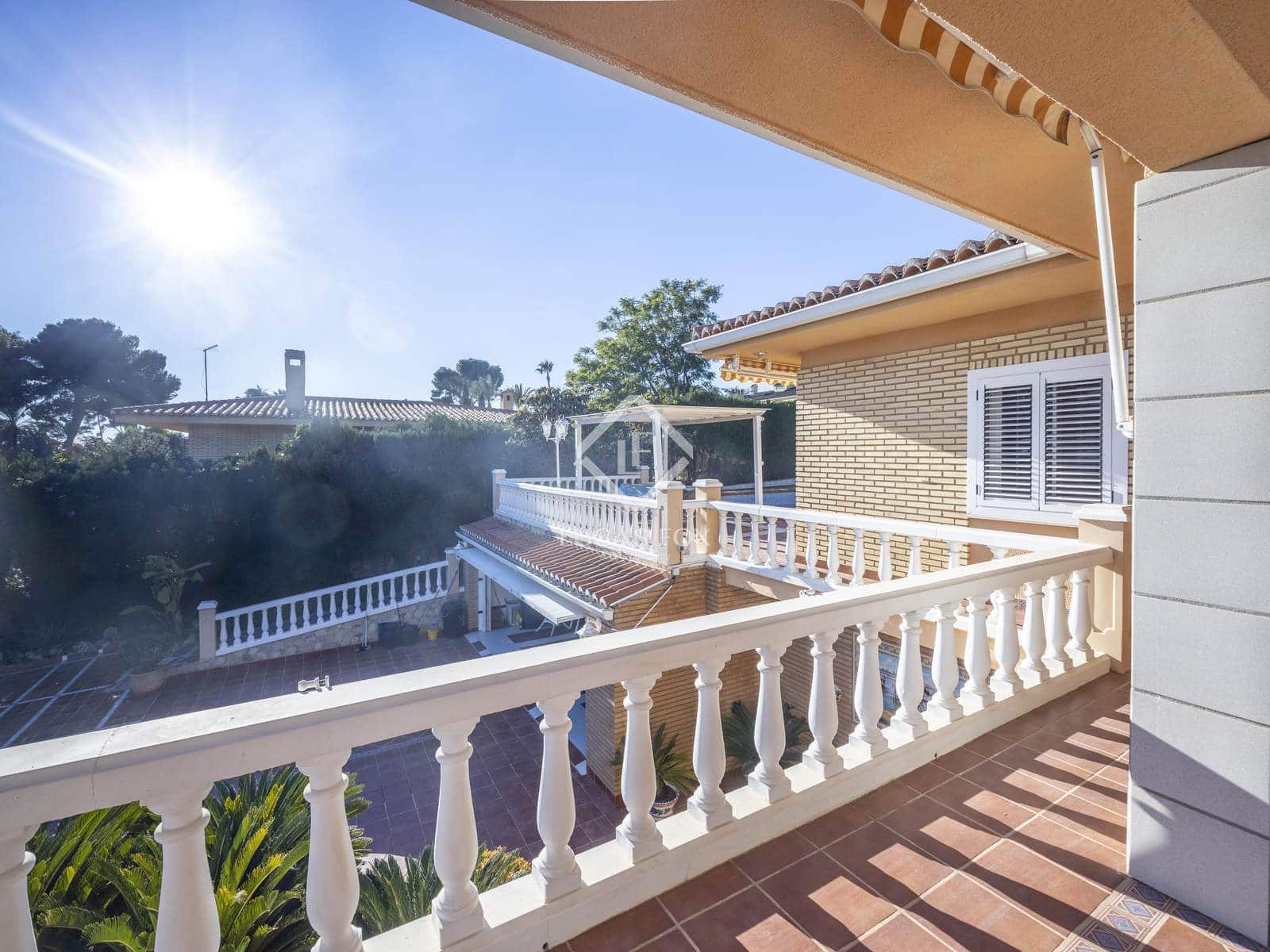 5 soveværelse Villa til salg i Picassent med swimmingpool garage - € 970.000 (Ref: 9432428)