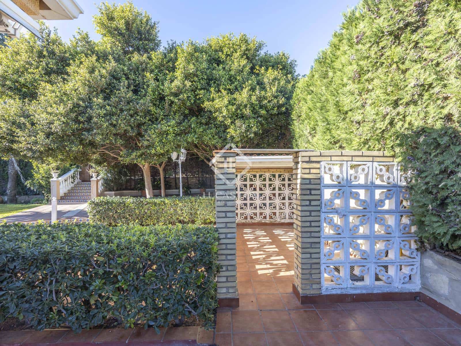 5 soveværelse Villa til salg i Picassent med swimmingpool garage - € 970.000 (Ref: 9432428)