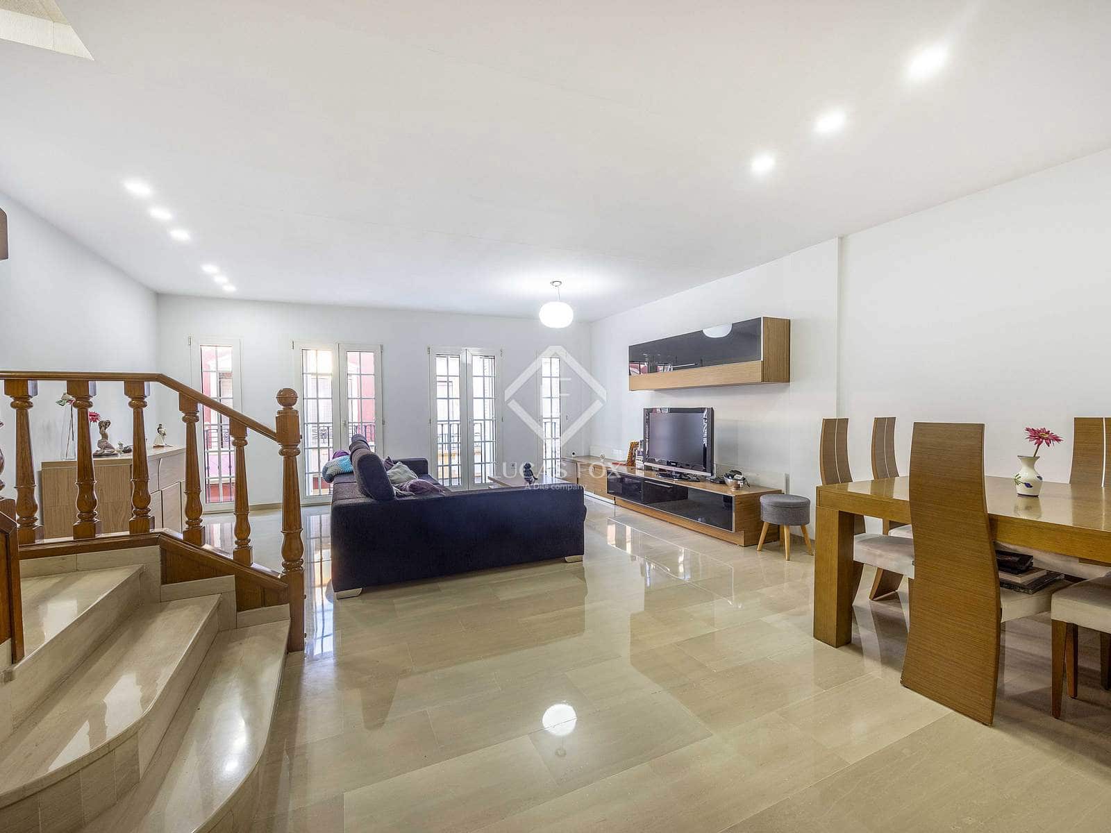 5 sypialnia Willa na sprzedaż w Riba-roja de Turia z basenem garażem - 540 000 € (Ref: 9432705)